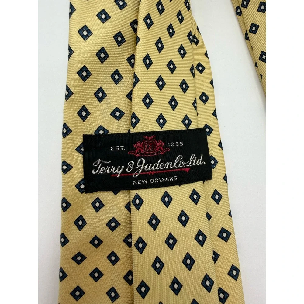 Terry & Juden Co Ltd New‎ Orleans Mens Silk Tie Yellow Geometric Diamond Pattern